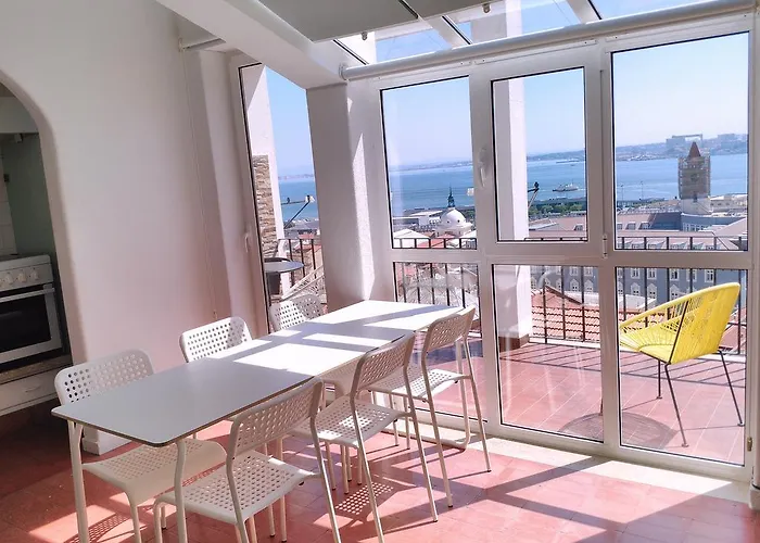 Bica Terrace Apartment
